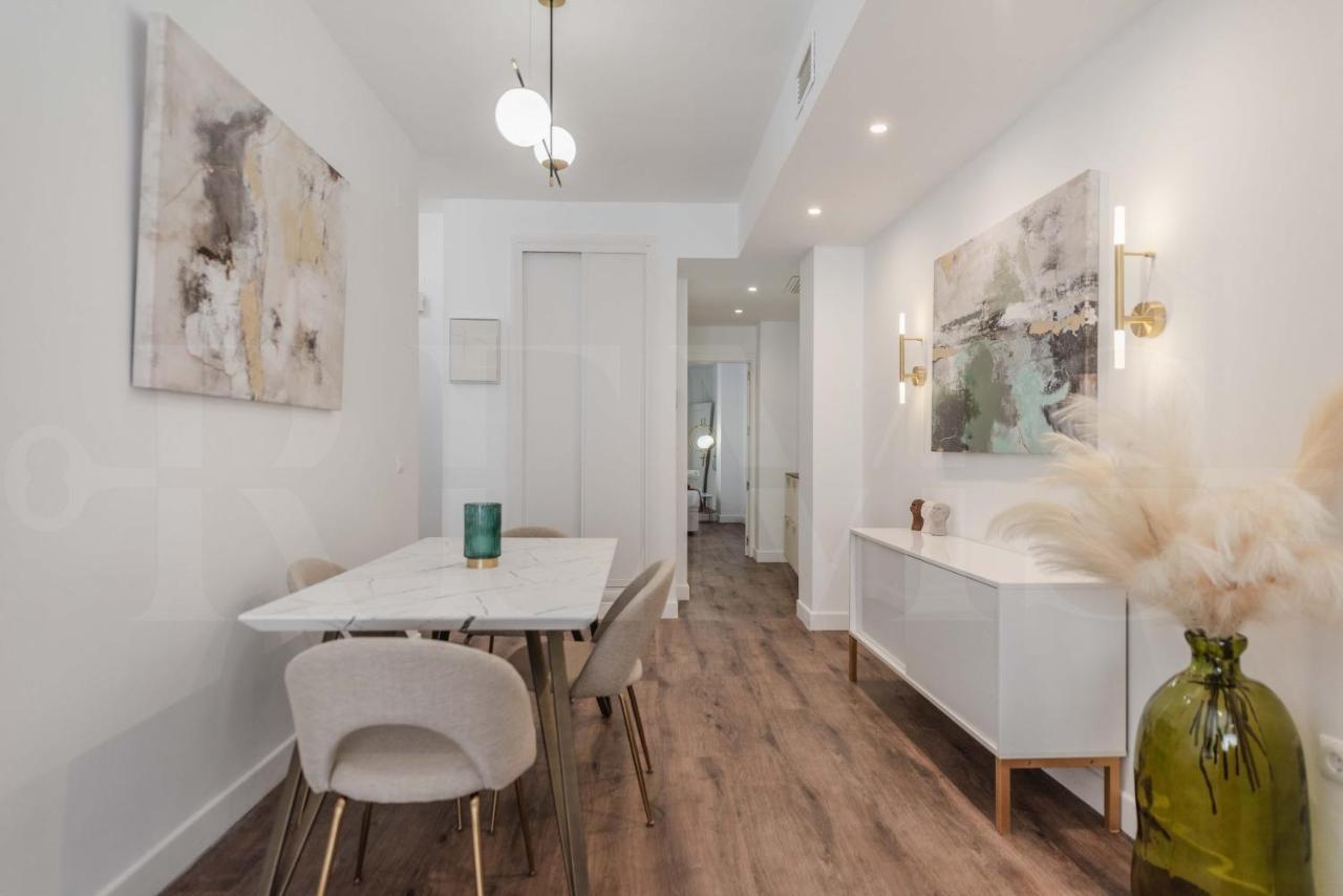 Designed Minimalist Apartment - Malaga Center By Rems Luaran gambar