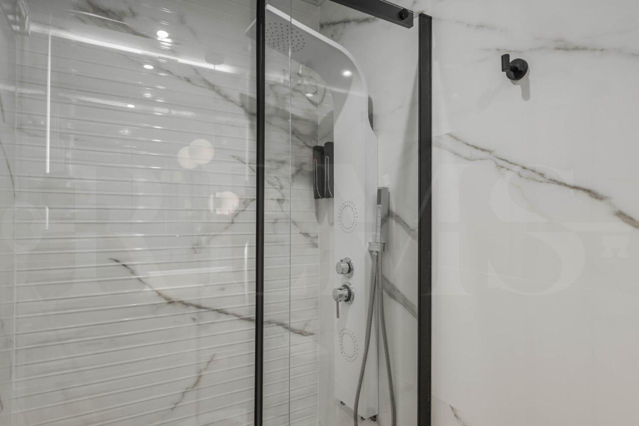 Designed Minimalist Apartment - Malaga Center By Rems Luaran gambar