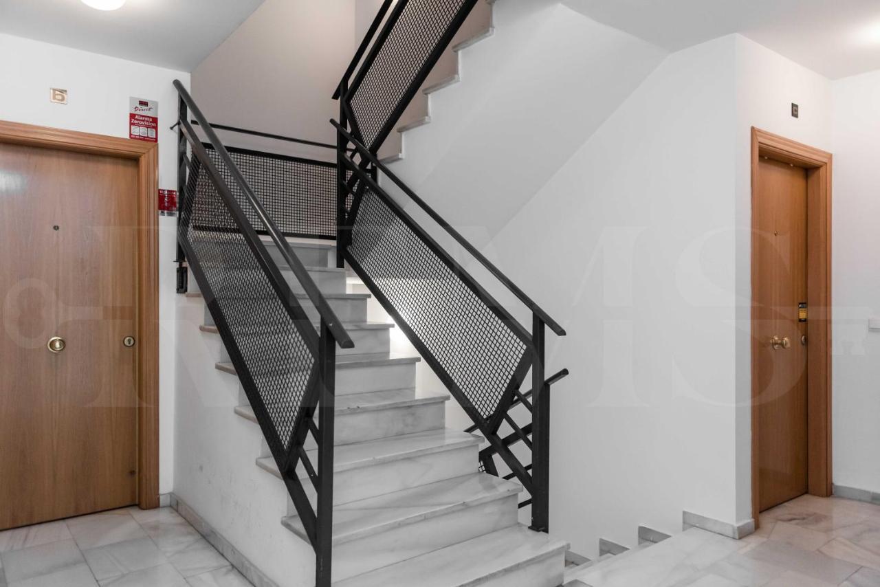 Designed Minimalist Apartment - Malaga Center By Rems Luaran gambar